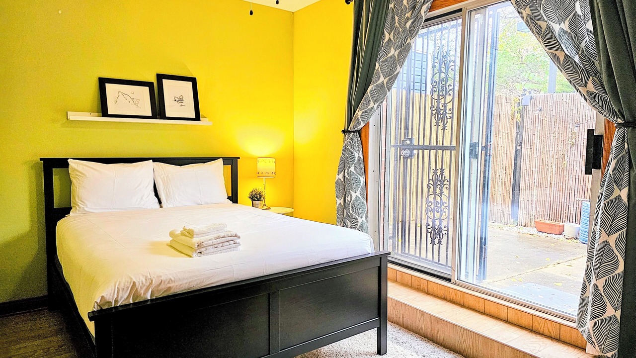 Photo of Bedroom in Chinatown
