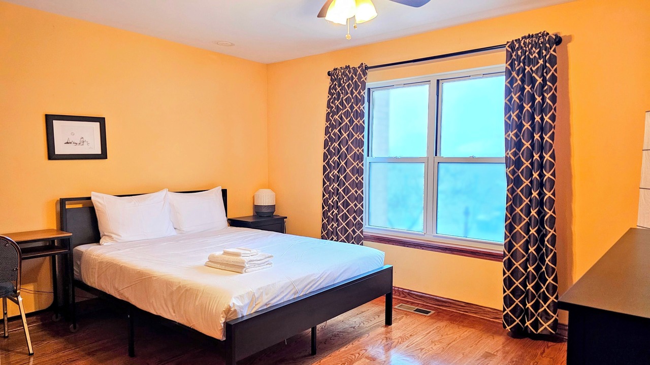 Photo of Bedroom in Chinatown
