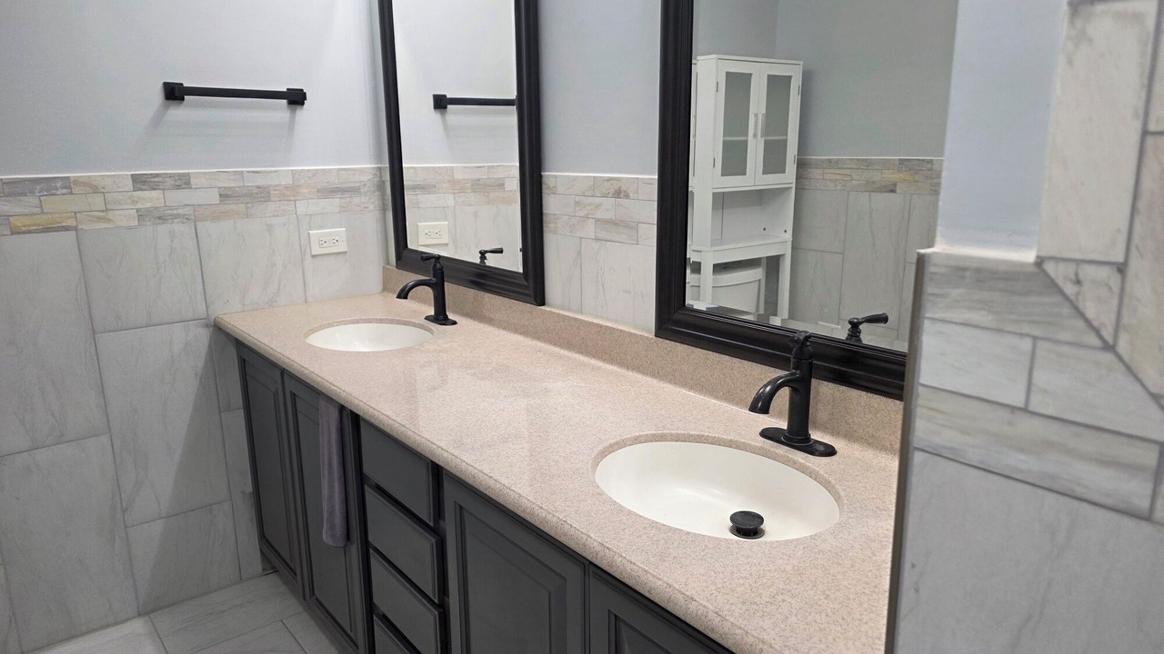 Photo of Bathroom in Streamwood