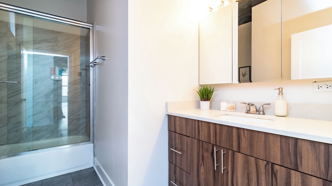 Photo of Bathroom in Near South Side