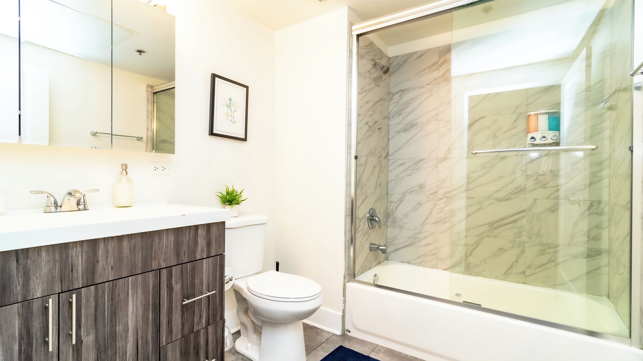 Photo of Bathroom in Near South Side
