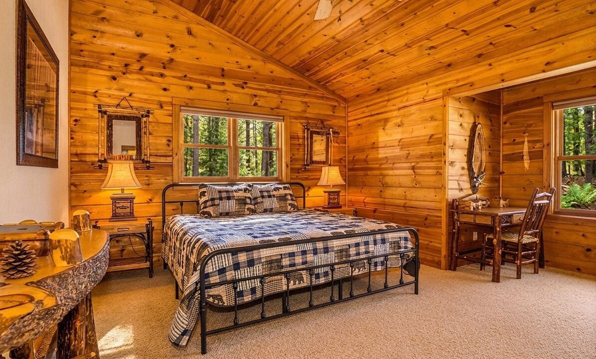 Photo of Bedroom in Manitowish Waters