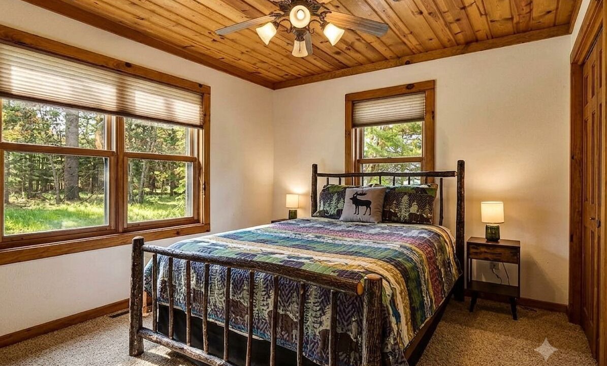Photo of Bedroom in Manitowish Waters