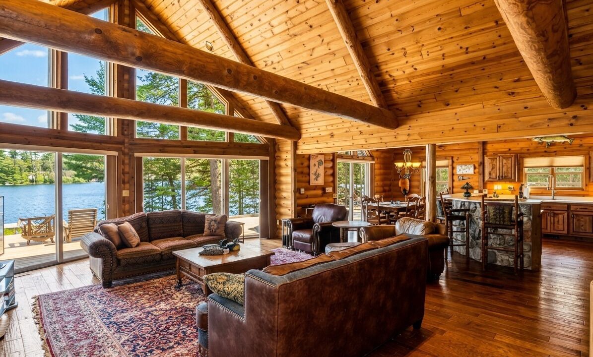 Photo of Livingroom in Manitowish Waters