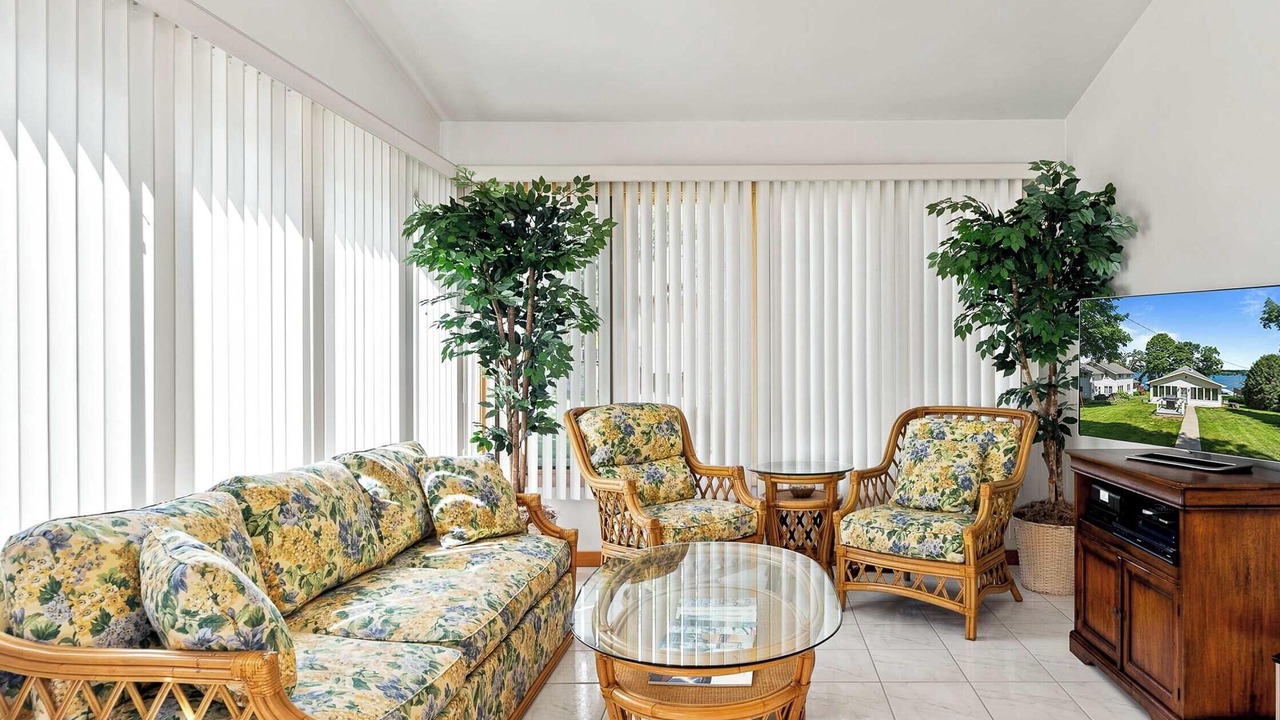 Photo of Bedroom in Delavan Lake
