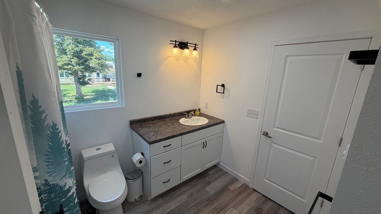 Photo of Bathroom in Lake View