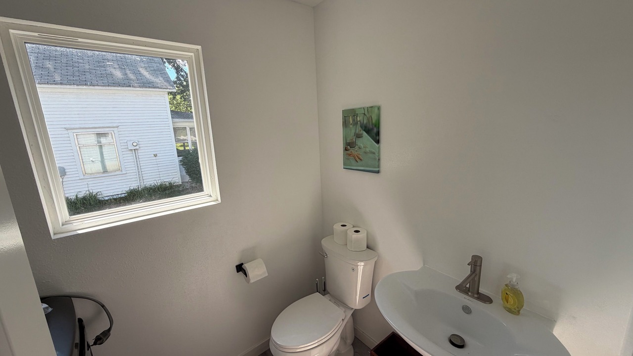 Photo of Bathroom in Lake View