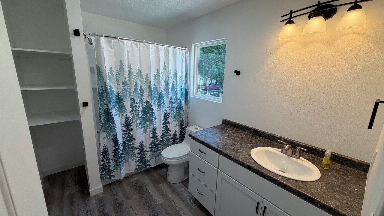 Photo of Bathroom in Lake View