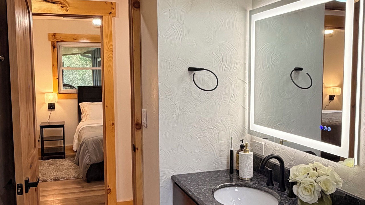Photo of Bathroom in Iola