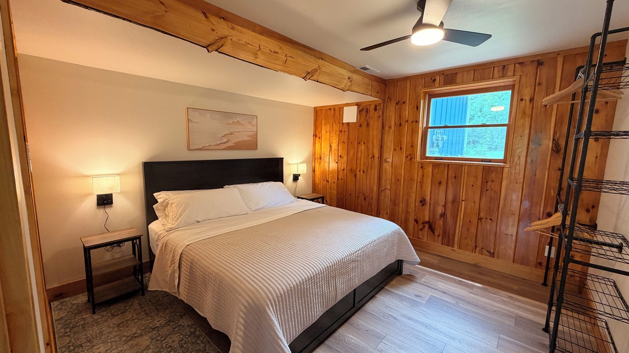 Photo of Bedroom in Iola