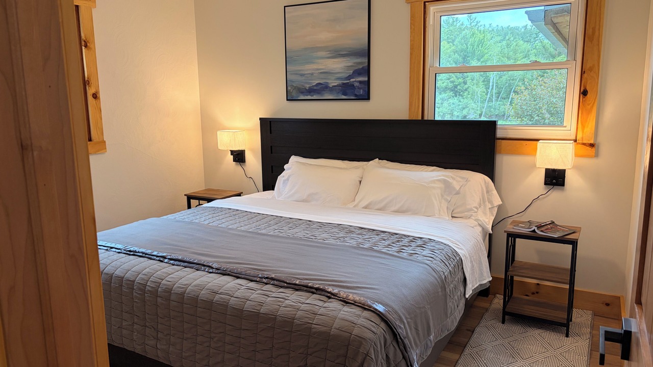 Photo of Bedroom in Iola