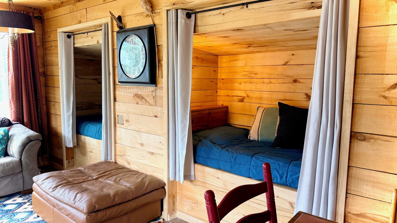 Photo of Bedroom in Goodman