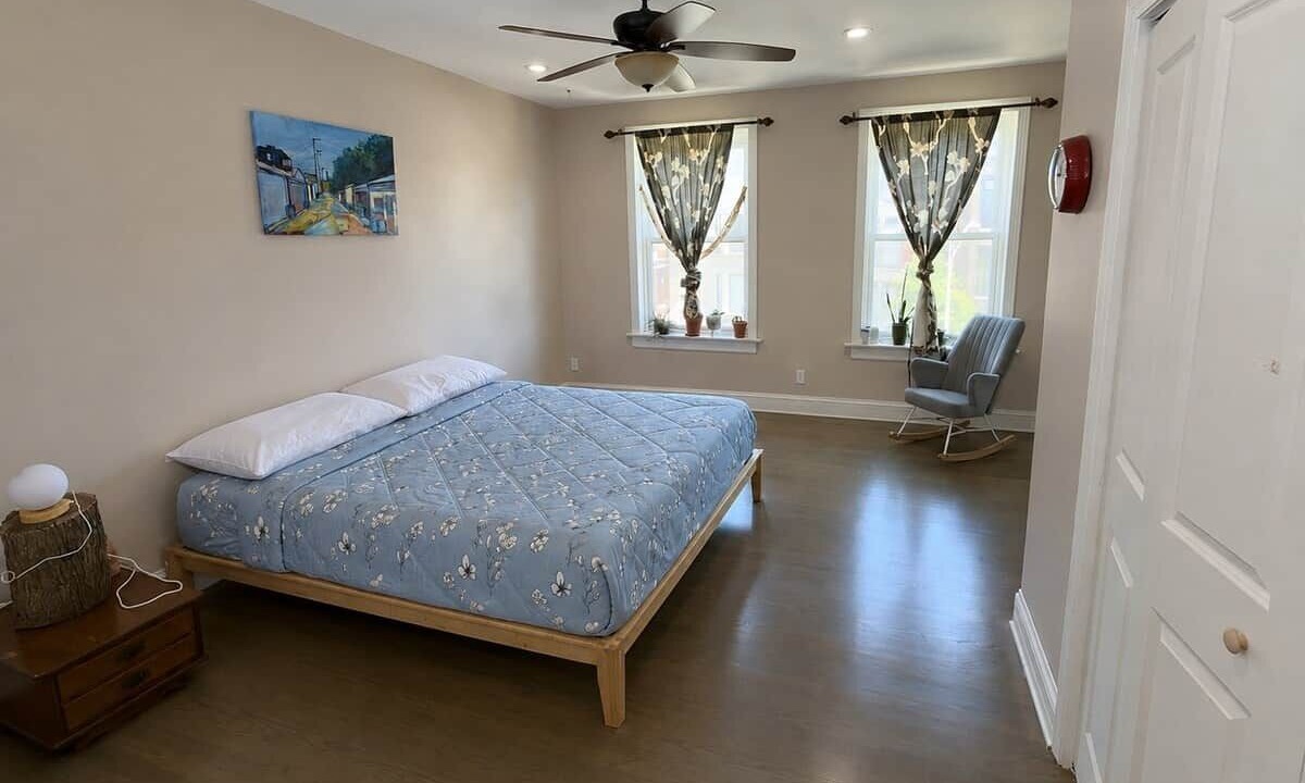 Photo of Bedroom in Woodlawn