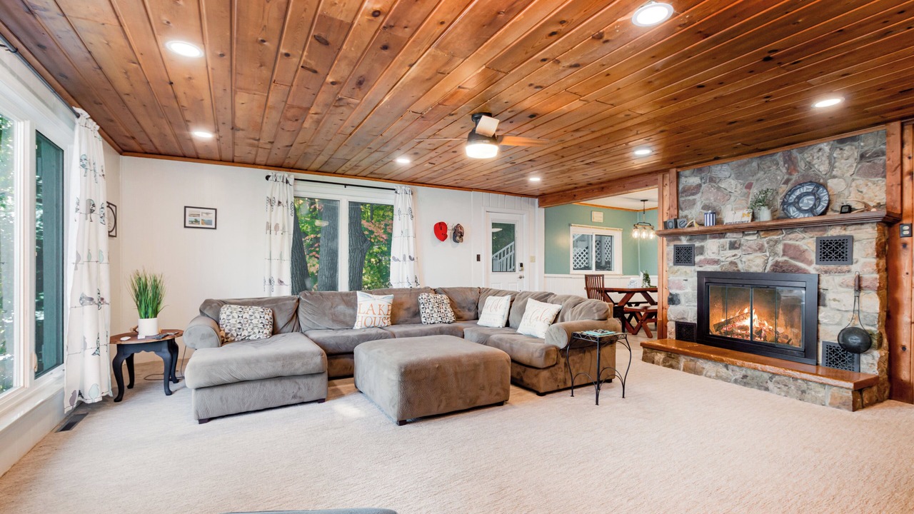Photo of Livingroom in Harrison