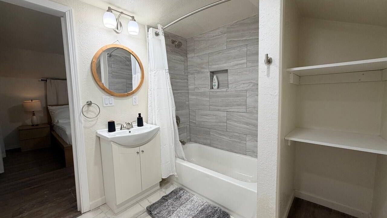Photo of Bathroom in Fifth Ward