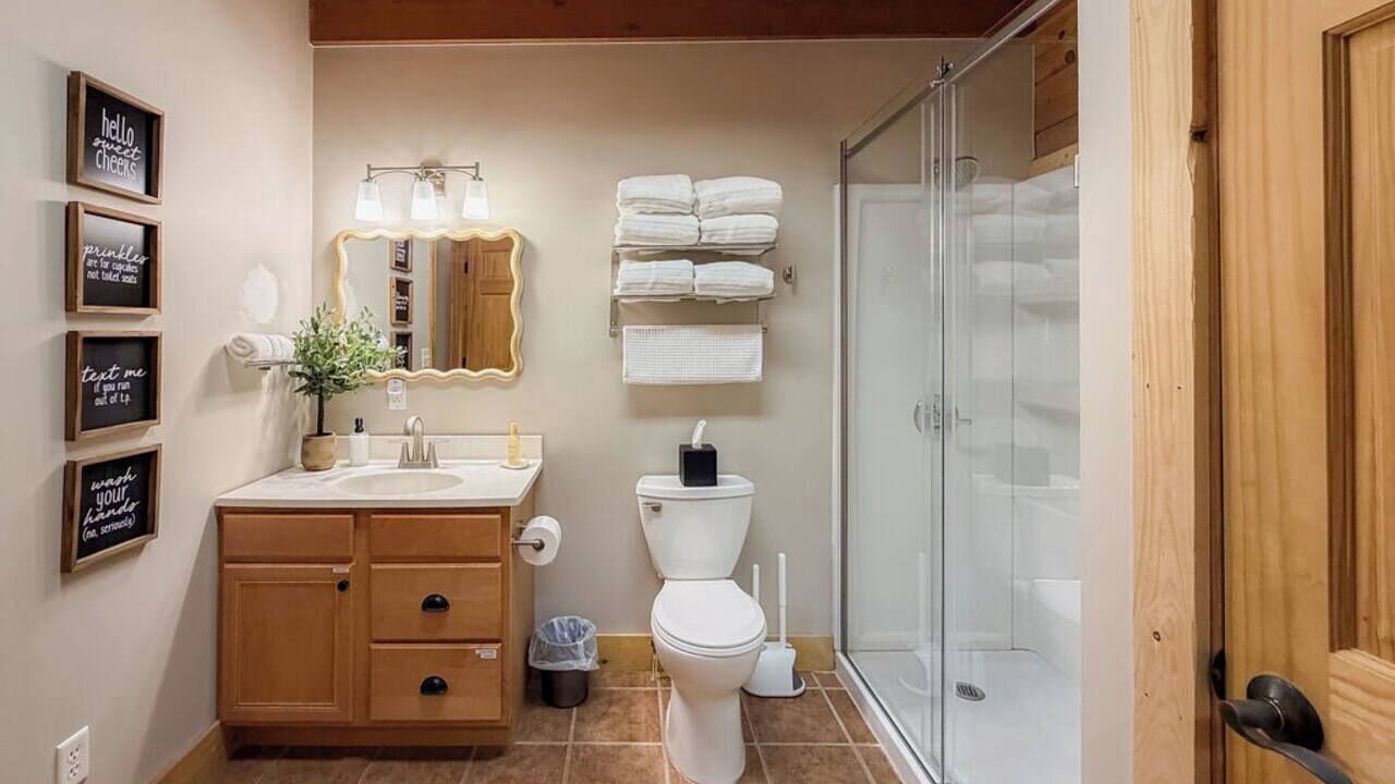 Photo of Bathroom in Marshall