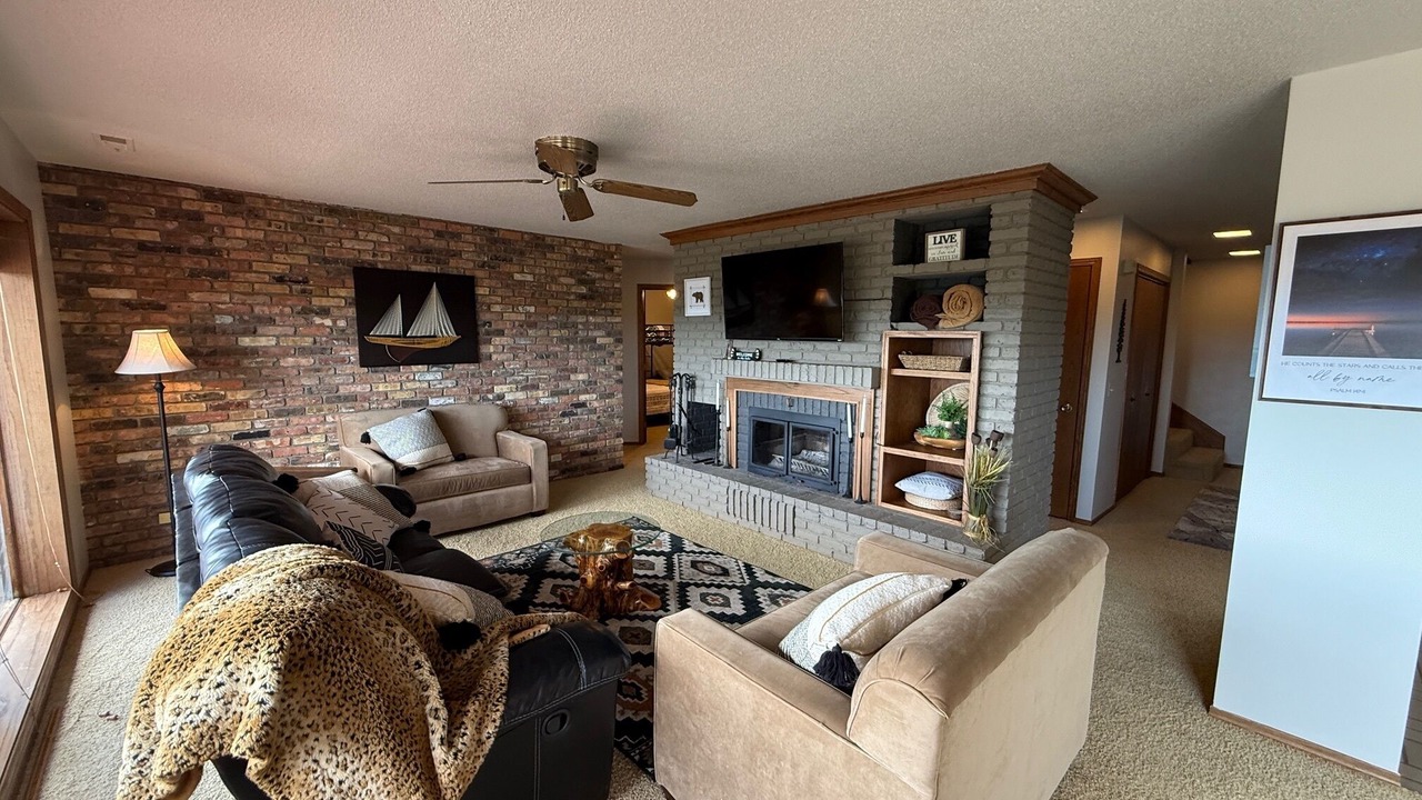 Photo of Livingroom in Yankton
