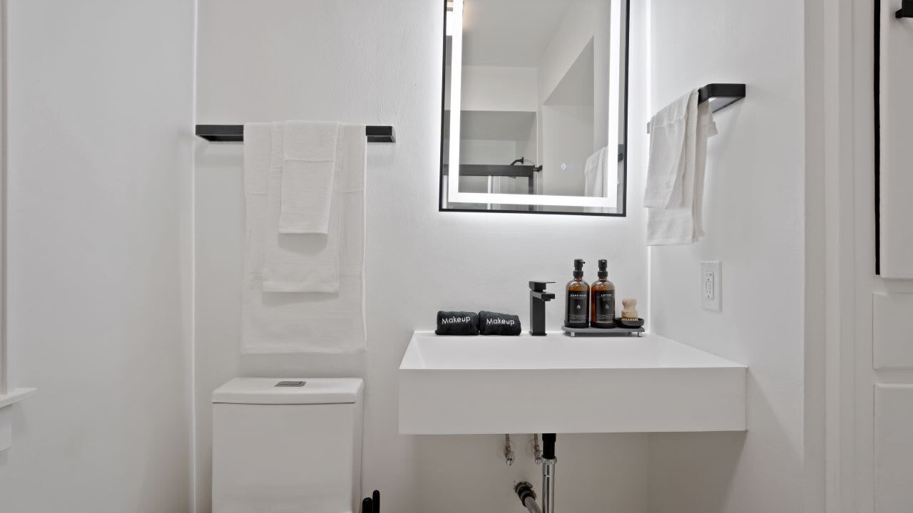 Photo of Bathroom in Yorkville