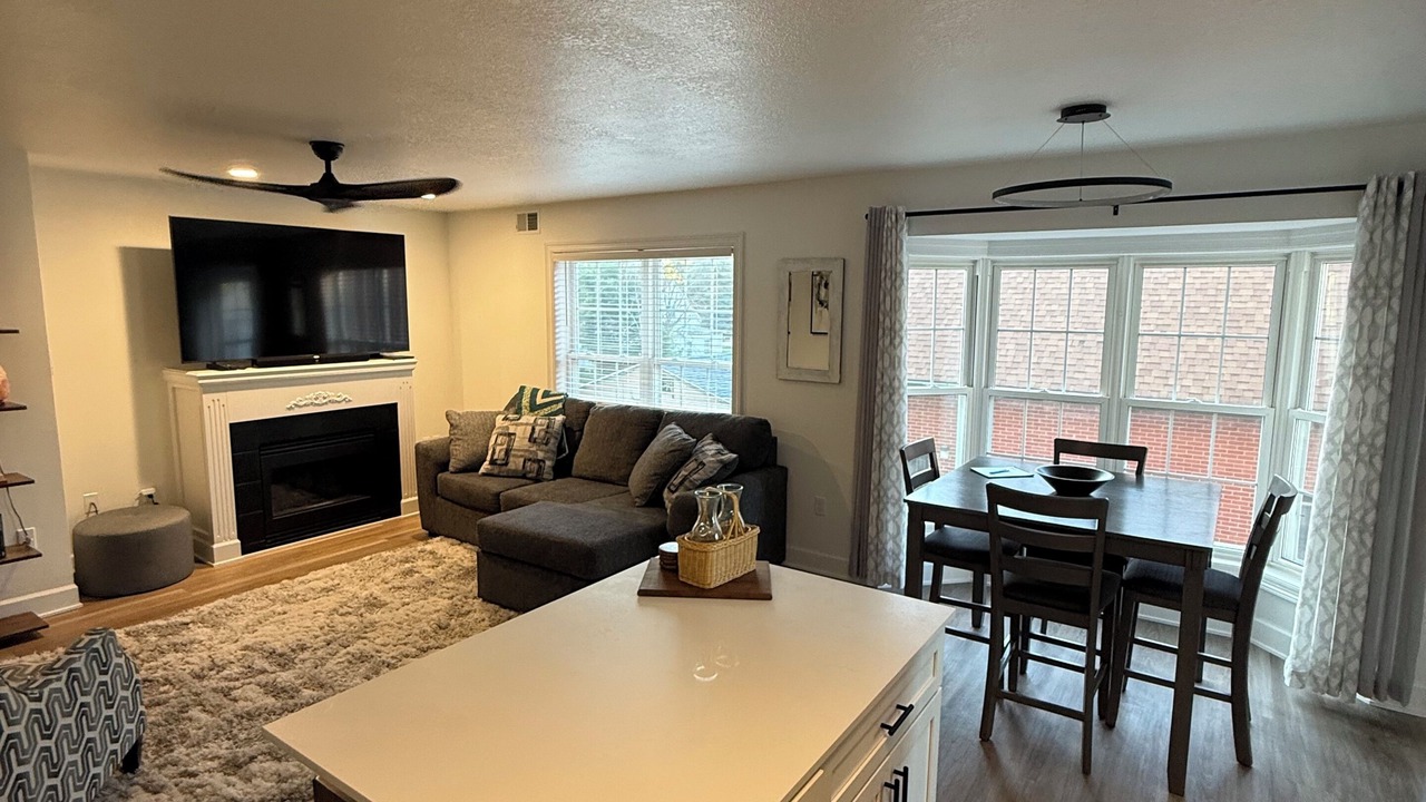 Photo of Livingroom in Winterset