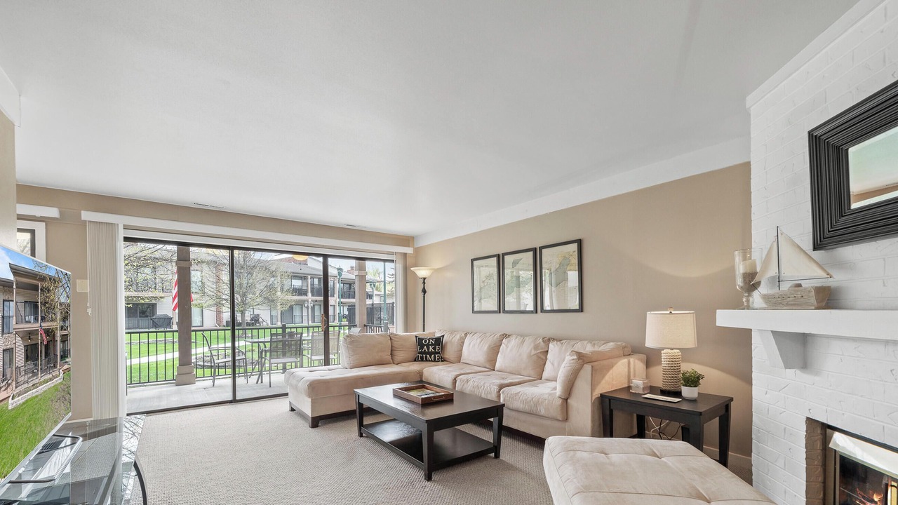 Photo of Bedroom in Fontana-on-Geneva Lake