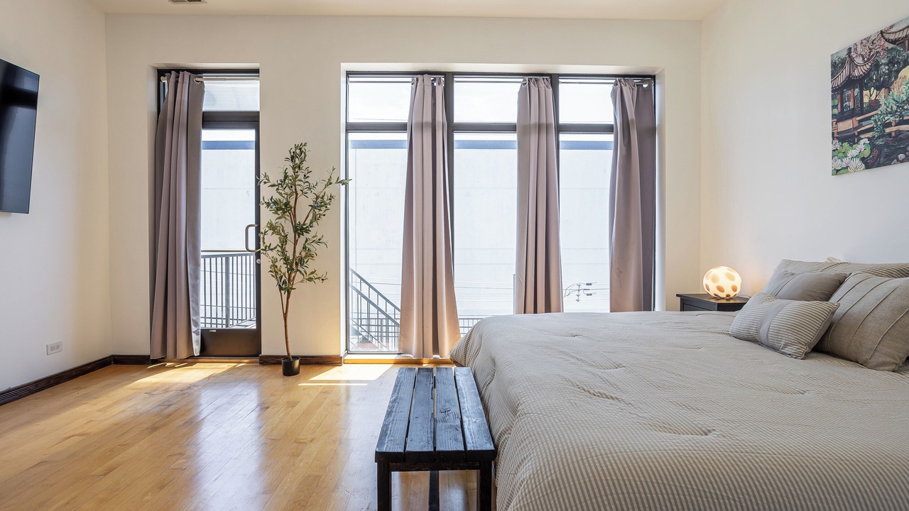 Photo of Bedroom in Heart of Chicago