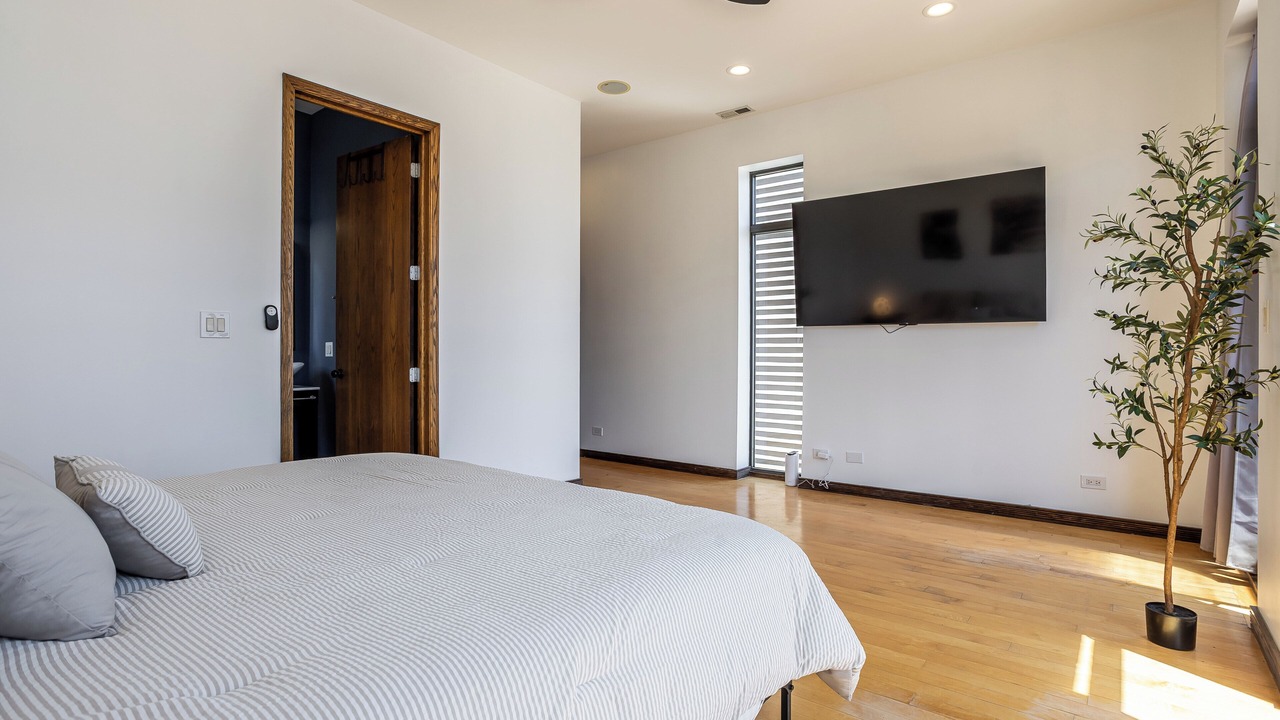 Photo of Bedroom in Heart of Chicago