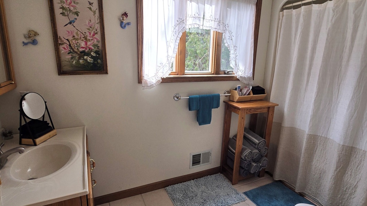 Photo of Bathroom in Escanaba