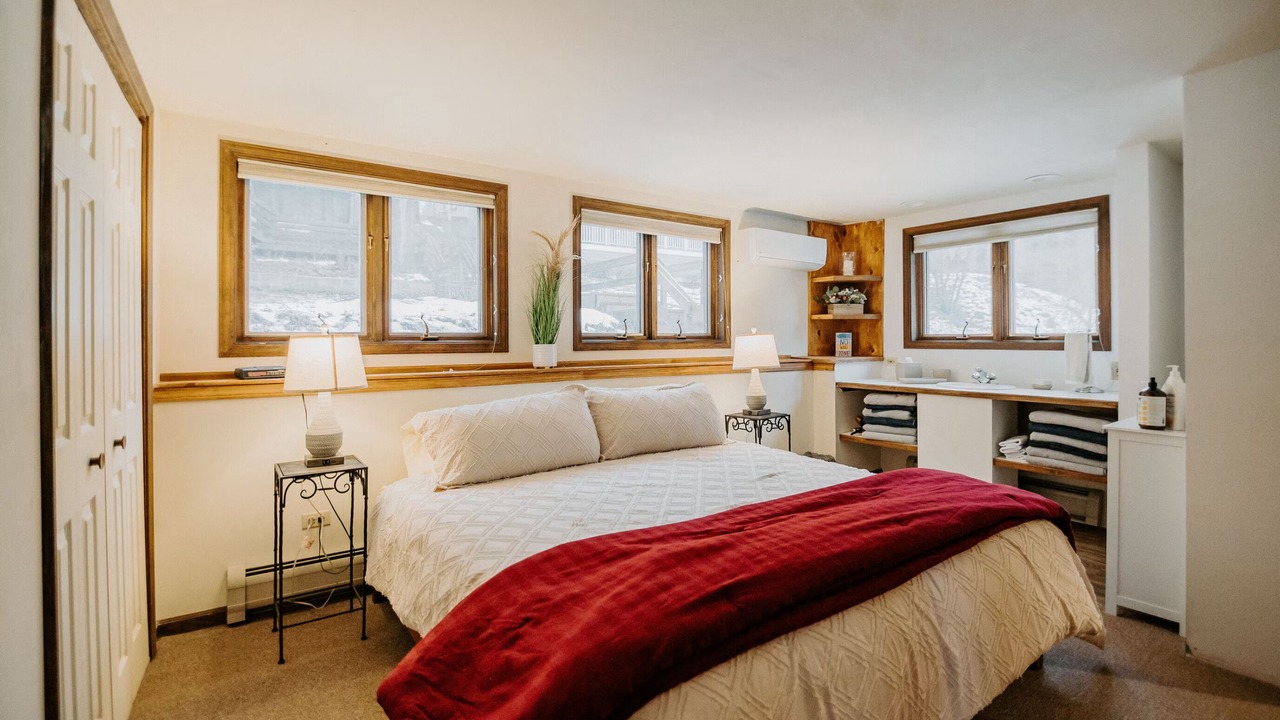 Photo of Bedroom in East Troy