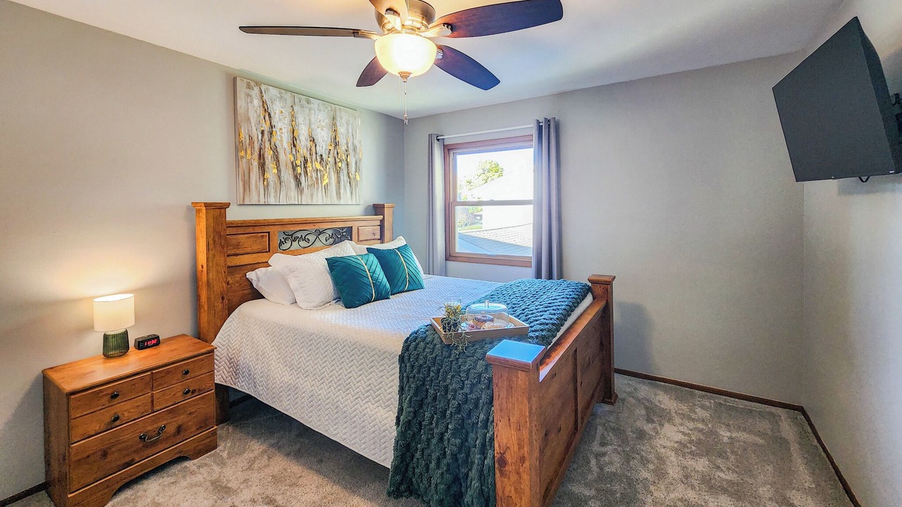 Photo of Bedroom in Oak Creek