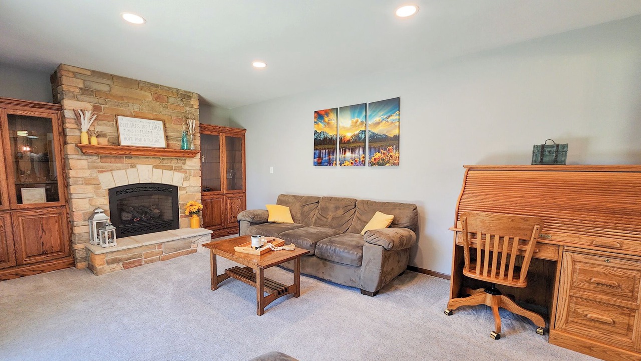 Photo of Livingroom in Oak Creek