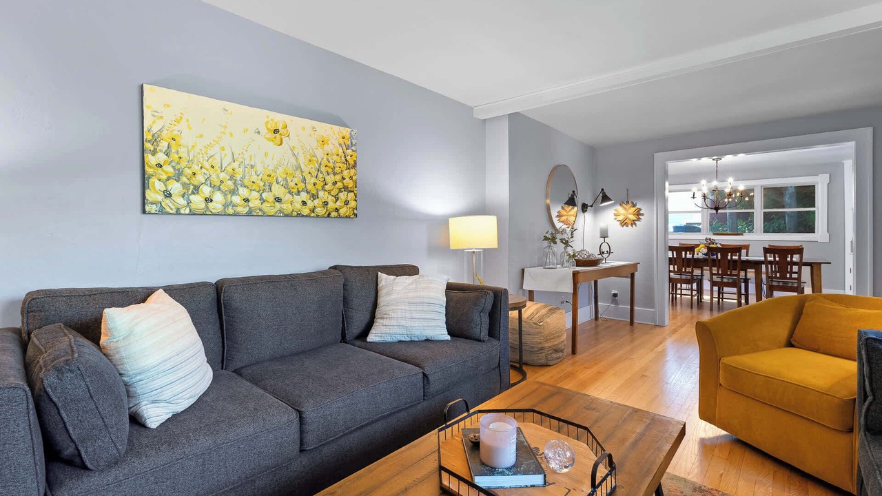 Photo of Livingroom in Baileys Harbor