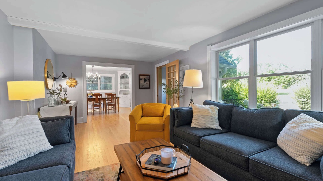Photo of Livingroom in Baileys Harbor