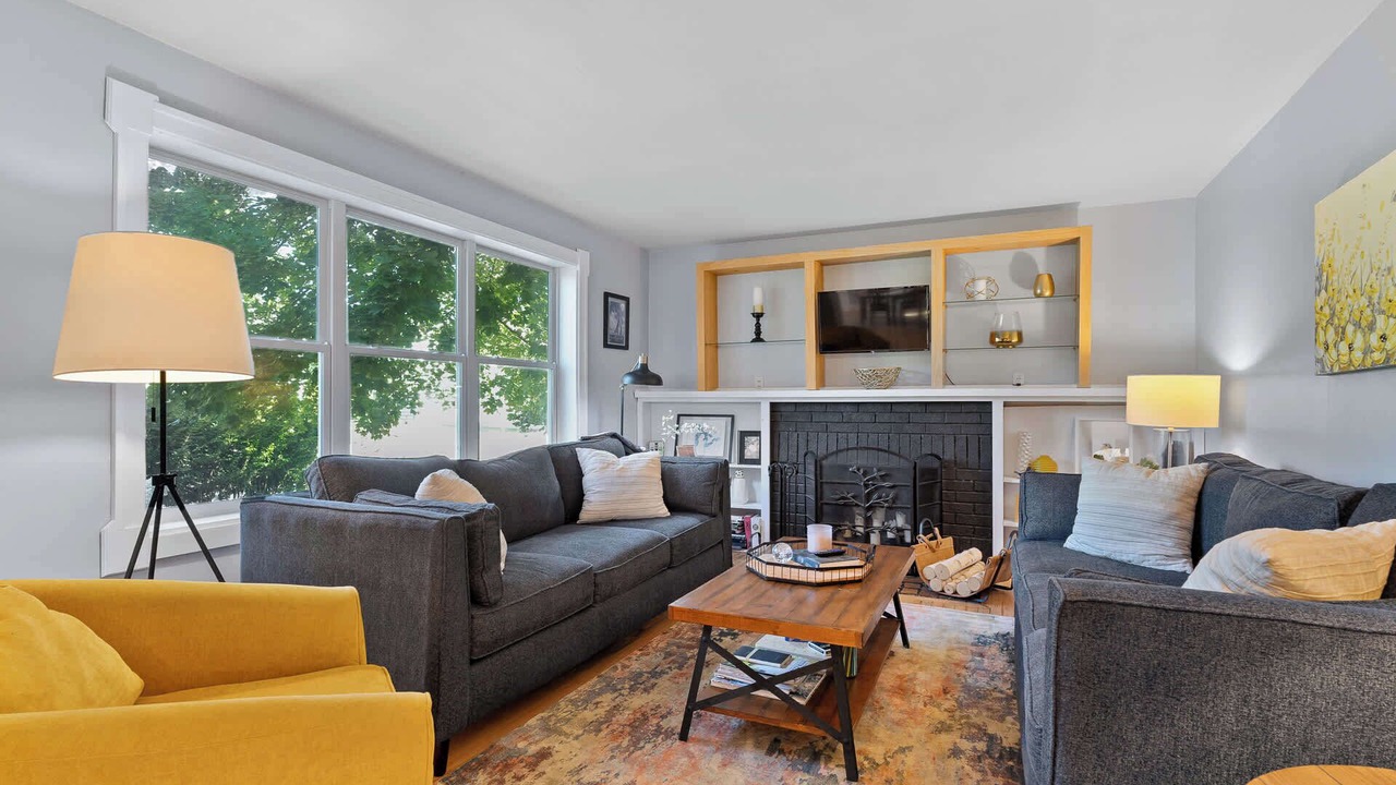 Photo of Livingroom in Baileys Harbor