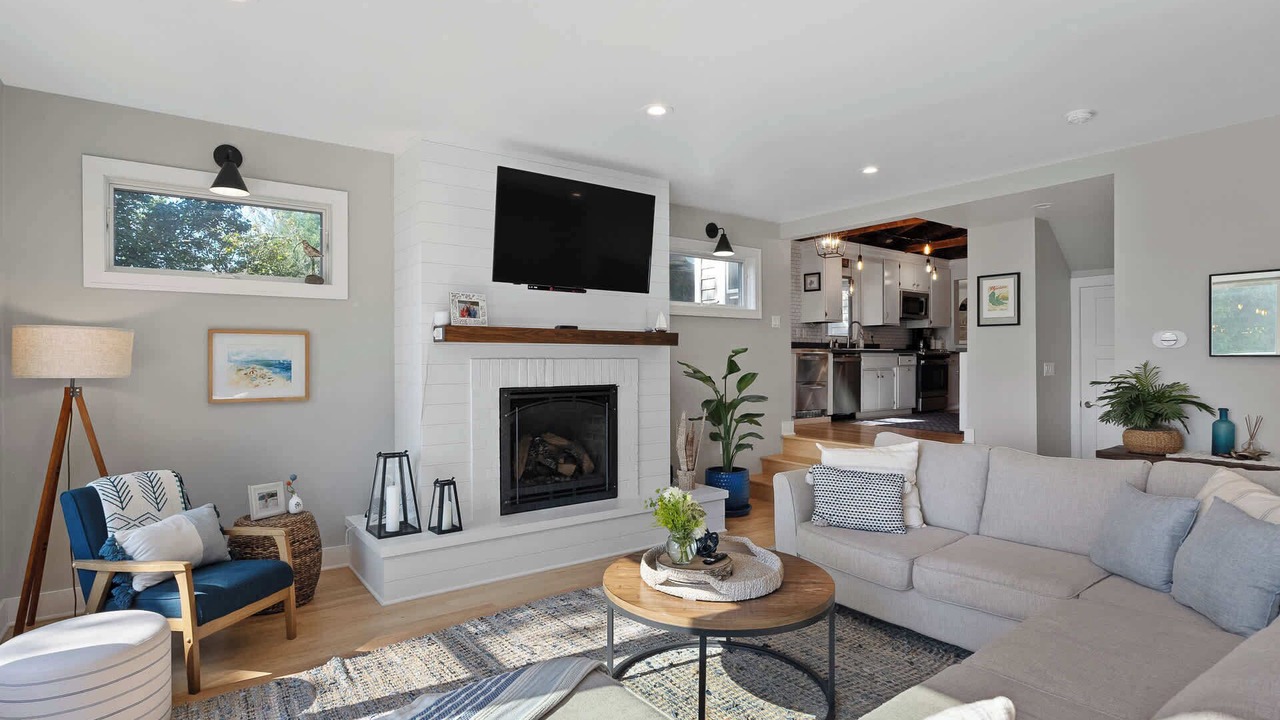 Photo of Livingroom in Baileys Harbor