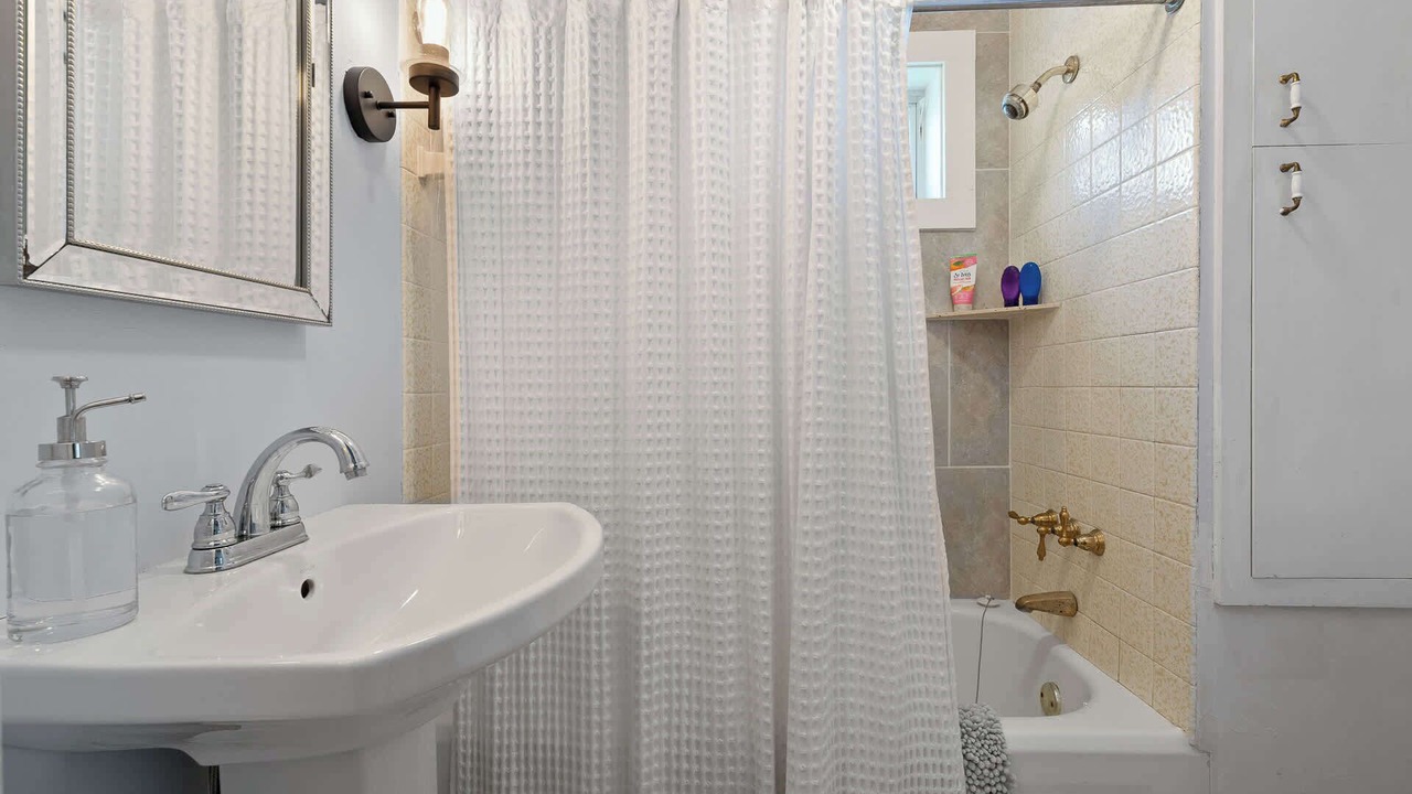 Photo of Bathroom in Baileys Harbor