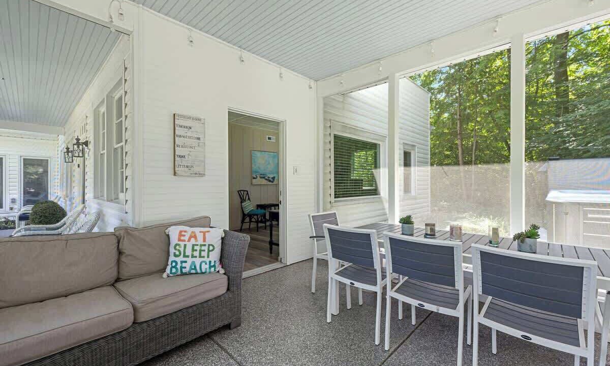 Photo of Outdoor in Lakeside
