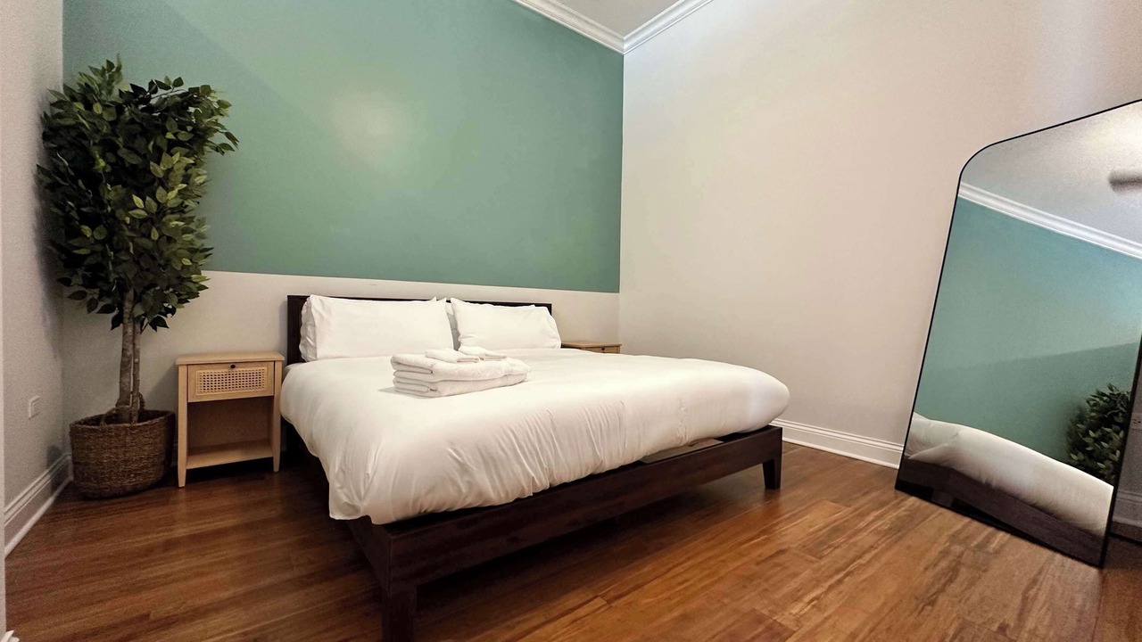 Photo of Bedroom in Near West Side