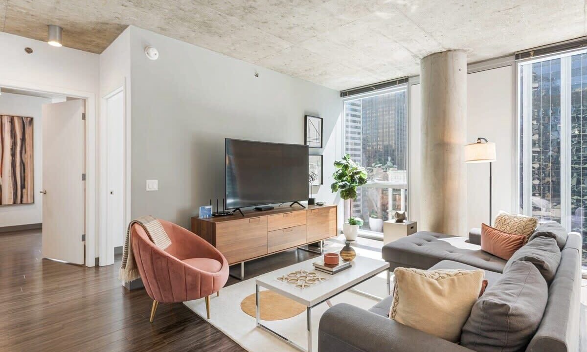 Photo of Livingroom in Downtown Chicago