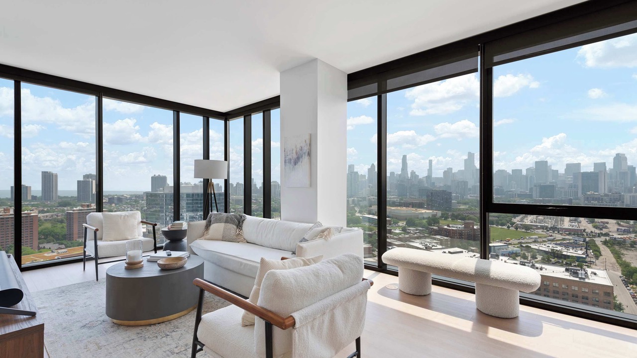 Photo of Livingroom in River North