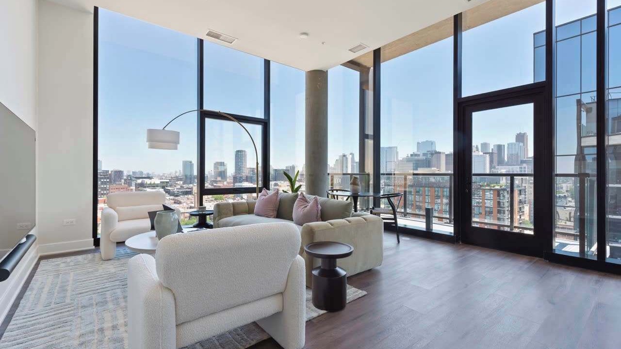 Photo of Livingroom in West Loop