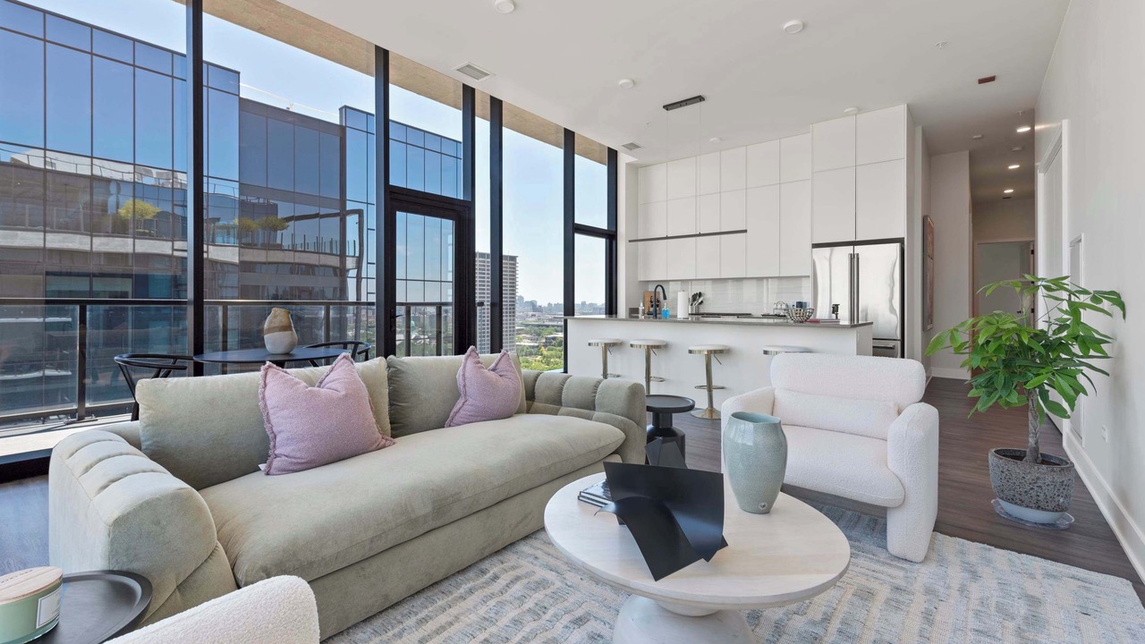 Photo of Livingroom in West Loop