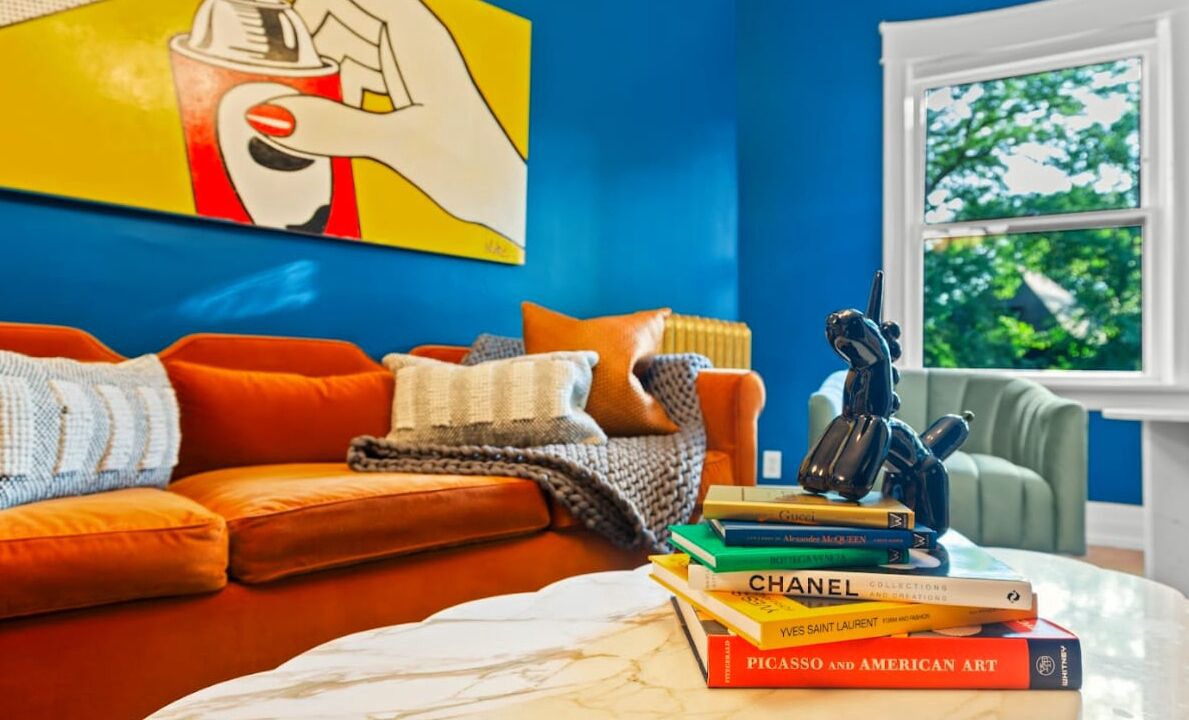 Photo of Livingroom in Lakewood-Balmoral