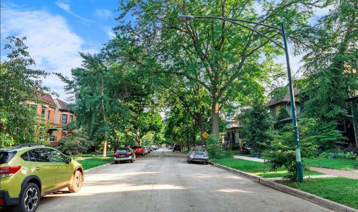 Photo of Others in Lakewood-Balmoral