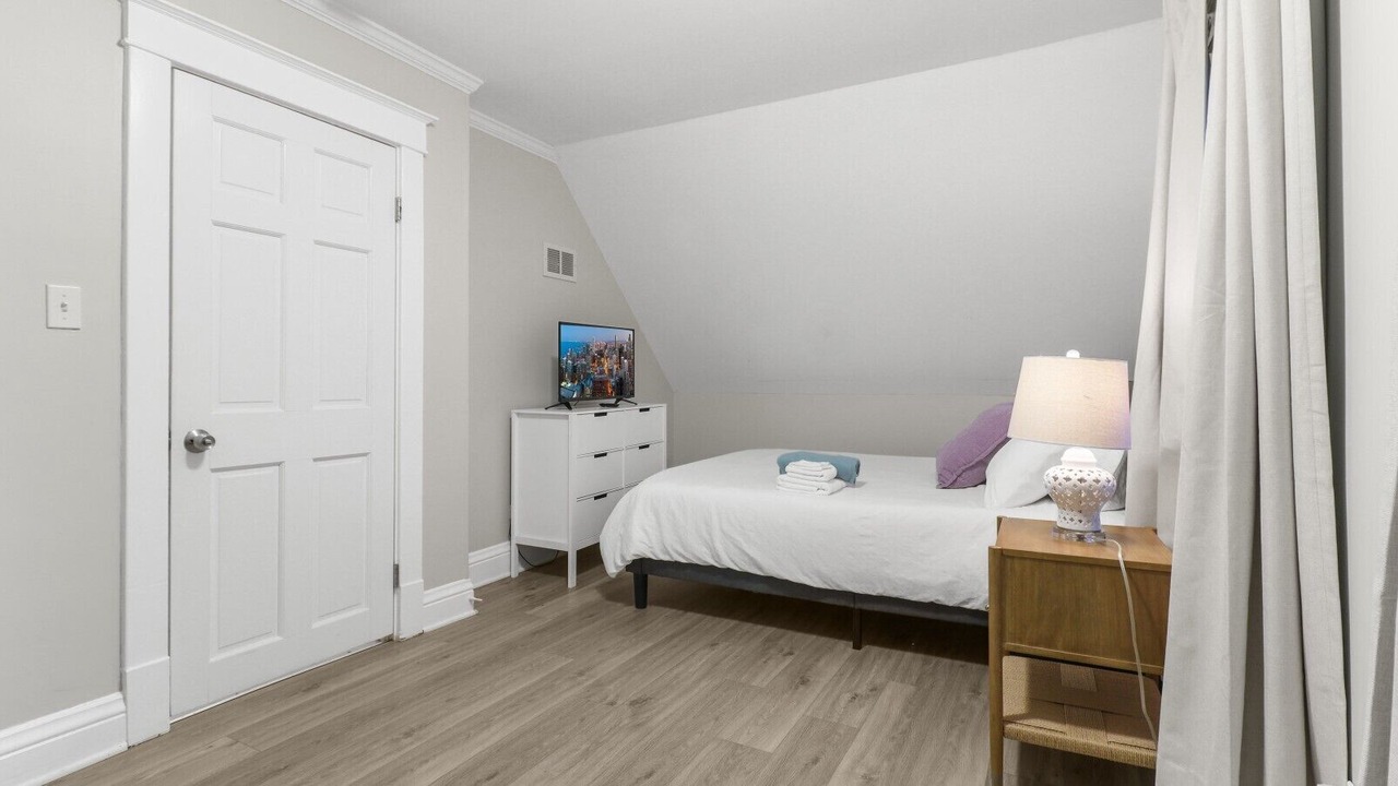 Photo of Bedroom in Libertyville