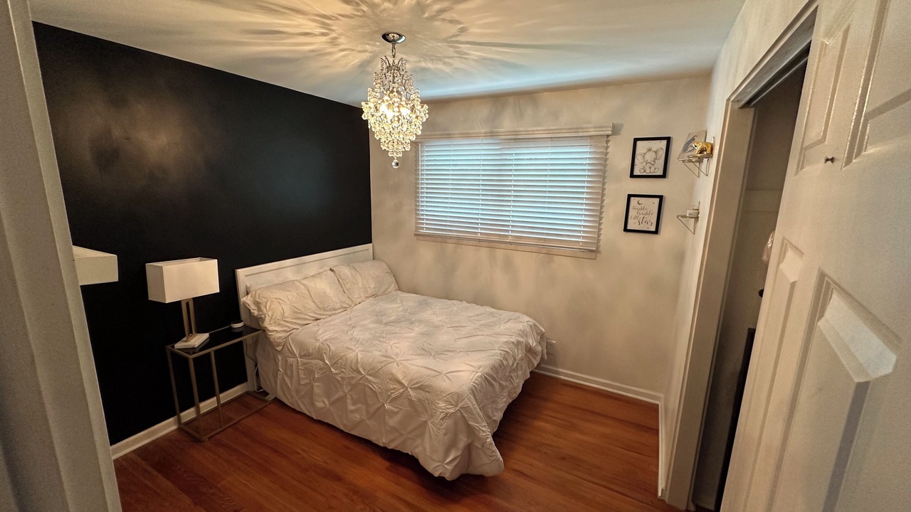 Photo of Bedroom in Wooded Estates