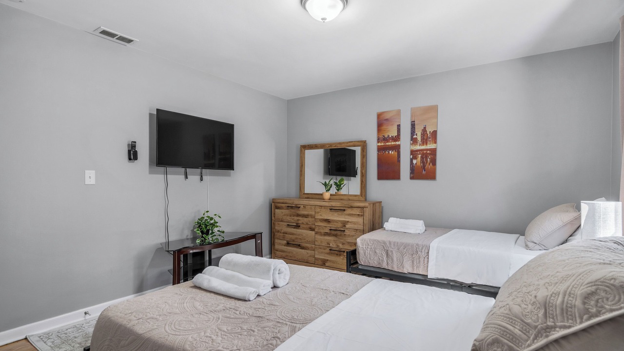Photo of Bedroom in Belmont Cragin