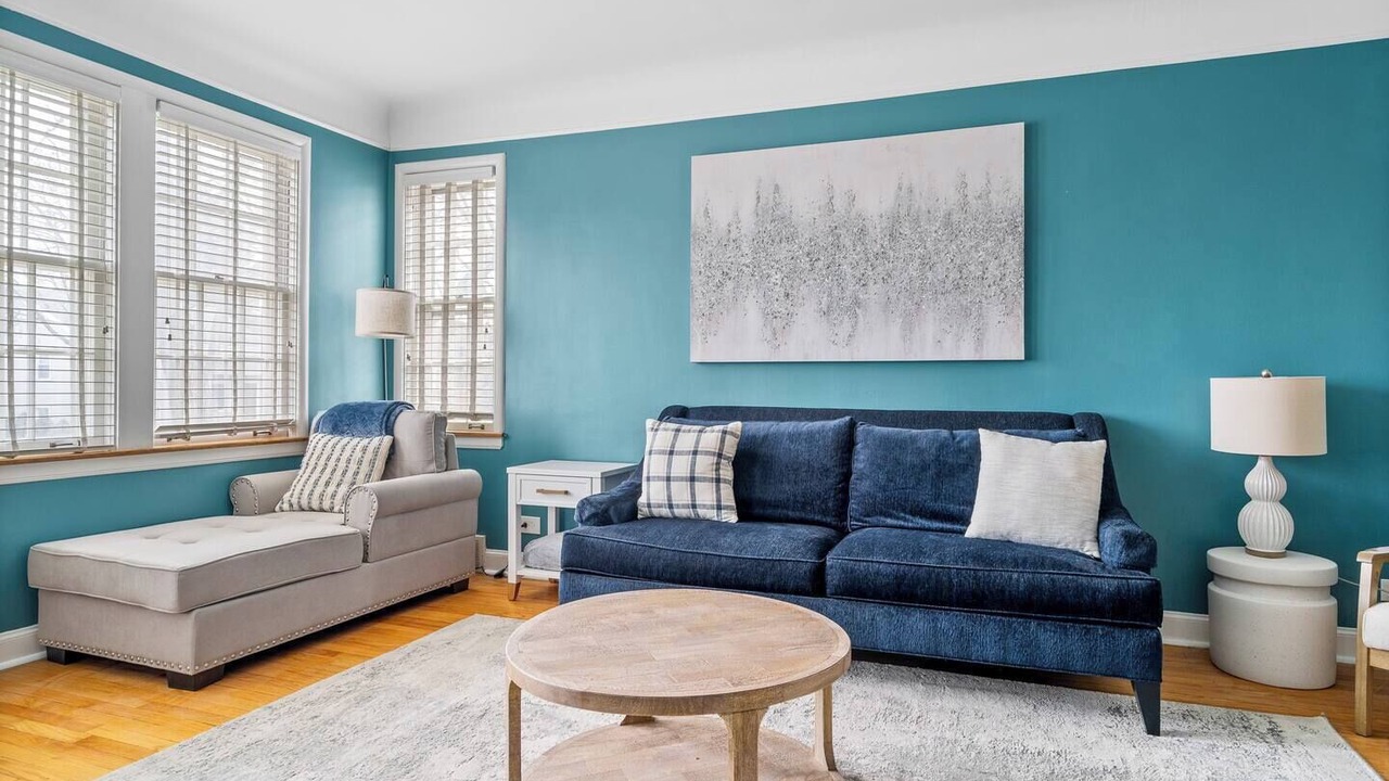 Photo of Livingroom in Brookfield