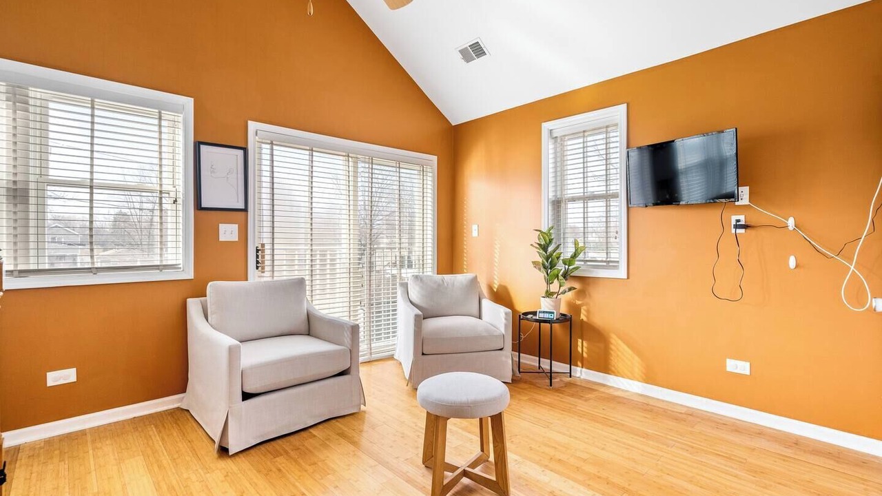 Photo of Livingroom in Brookfield