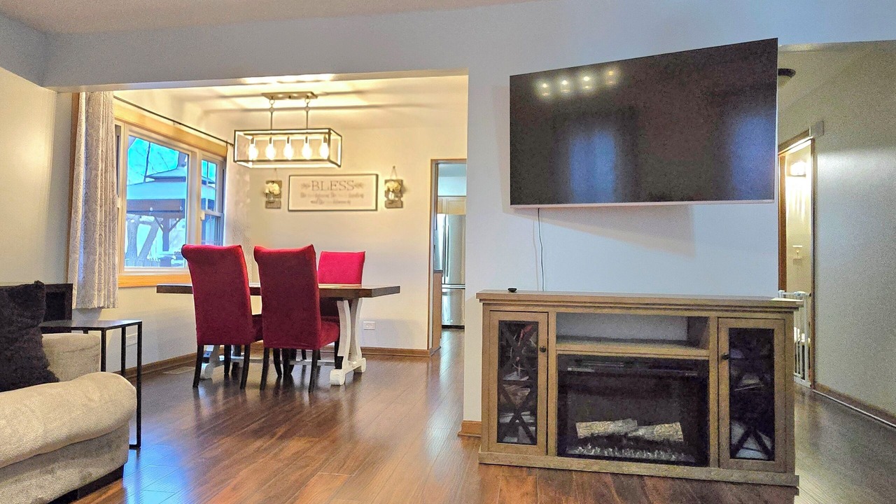 Photo of Livingroom in Fox Valley