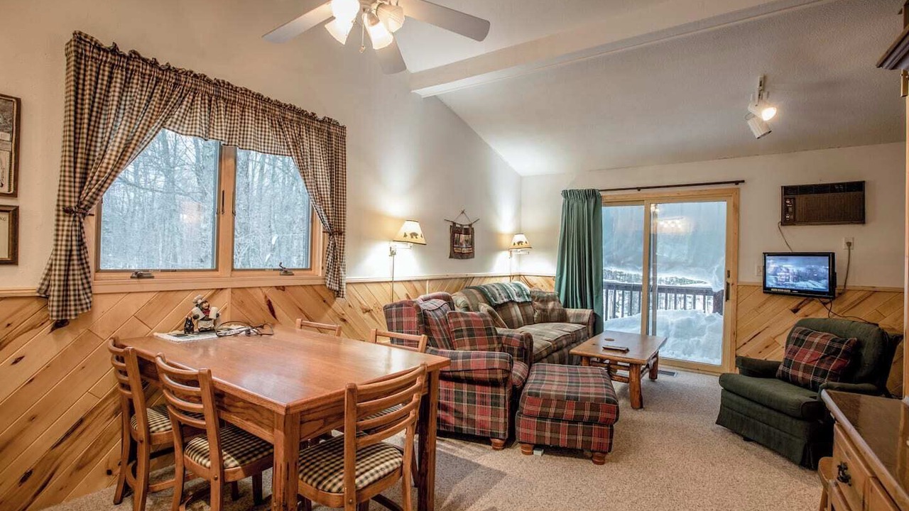 Photo of Livingroom in Bessemer